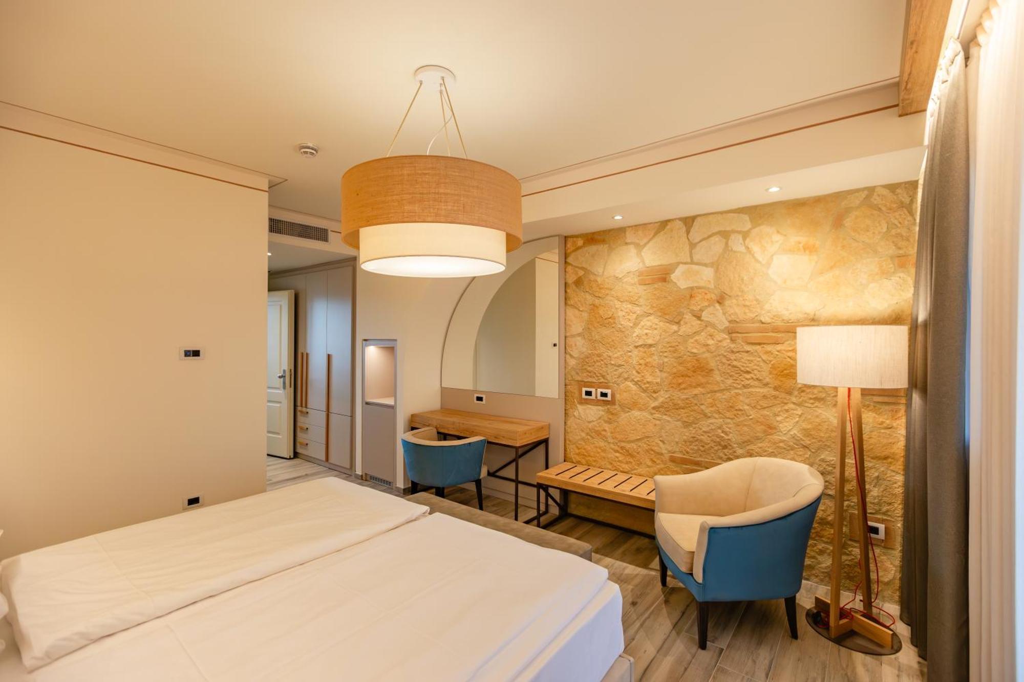 Agrihotel Elisabetta Collemezzano Exterior photo